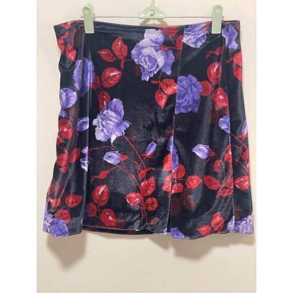 Anthropologie x Maeve Velvet Micro Mini Skirt Size 8 - Picture 6 of 11